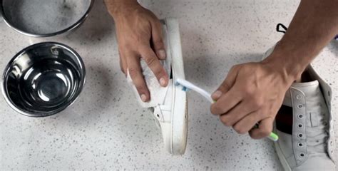 gucci shoes how to clean.